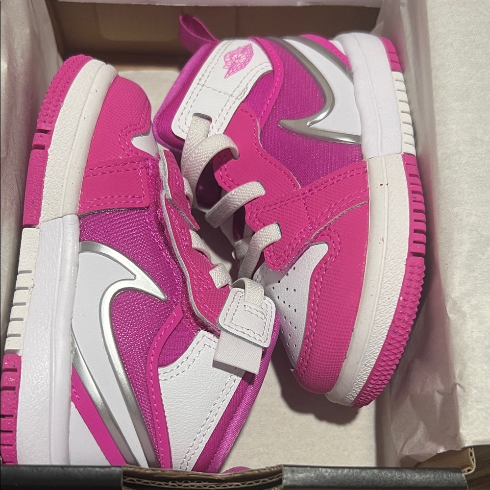 Toddler Fire Pink and White Jordan 1 MID EASYON